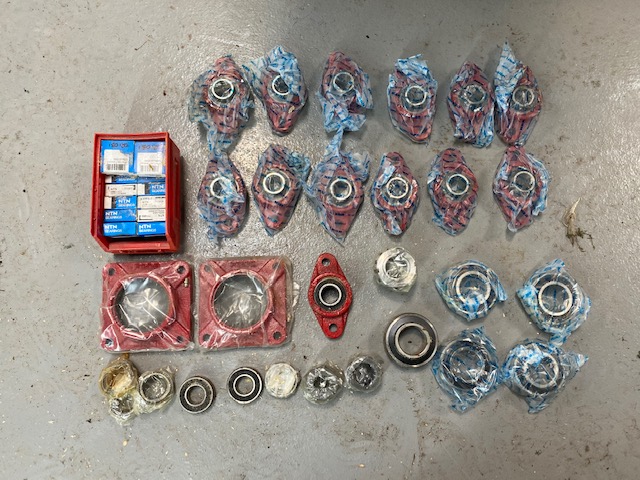Trimax mower parts / rollors bearings pto shaft bottom blades