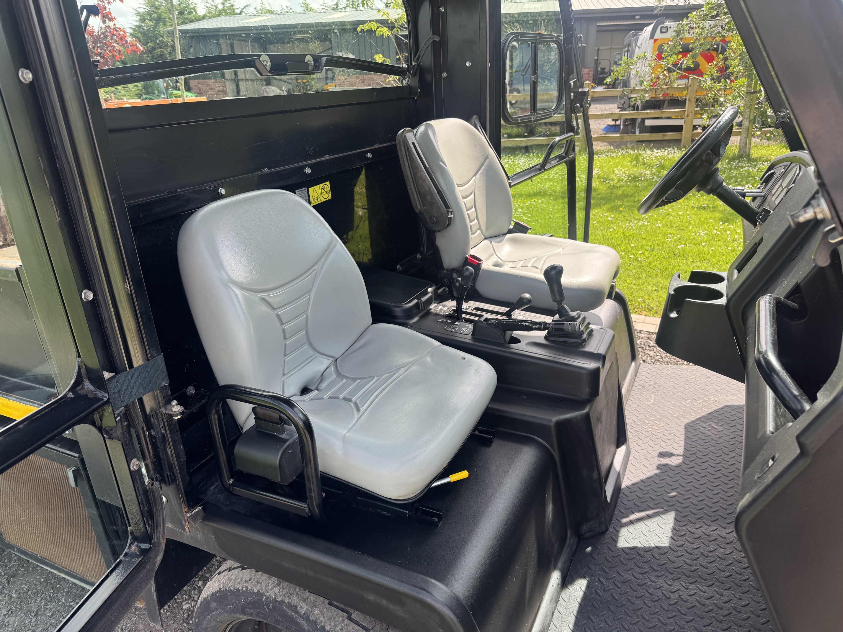 Jacobsen Cushman Truckster XD 4X4