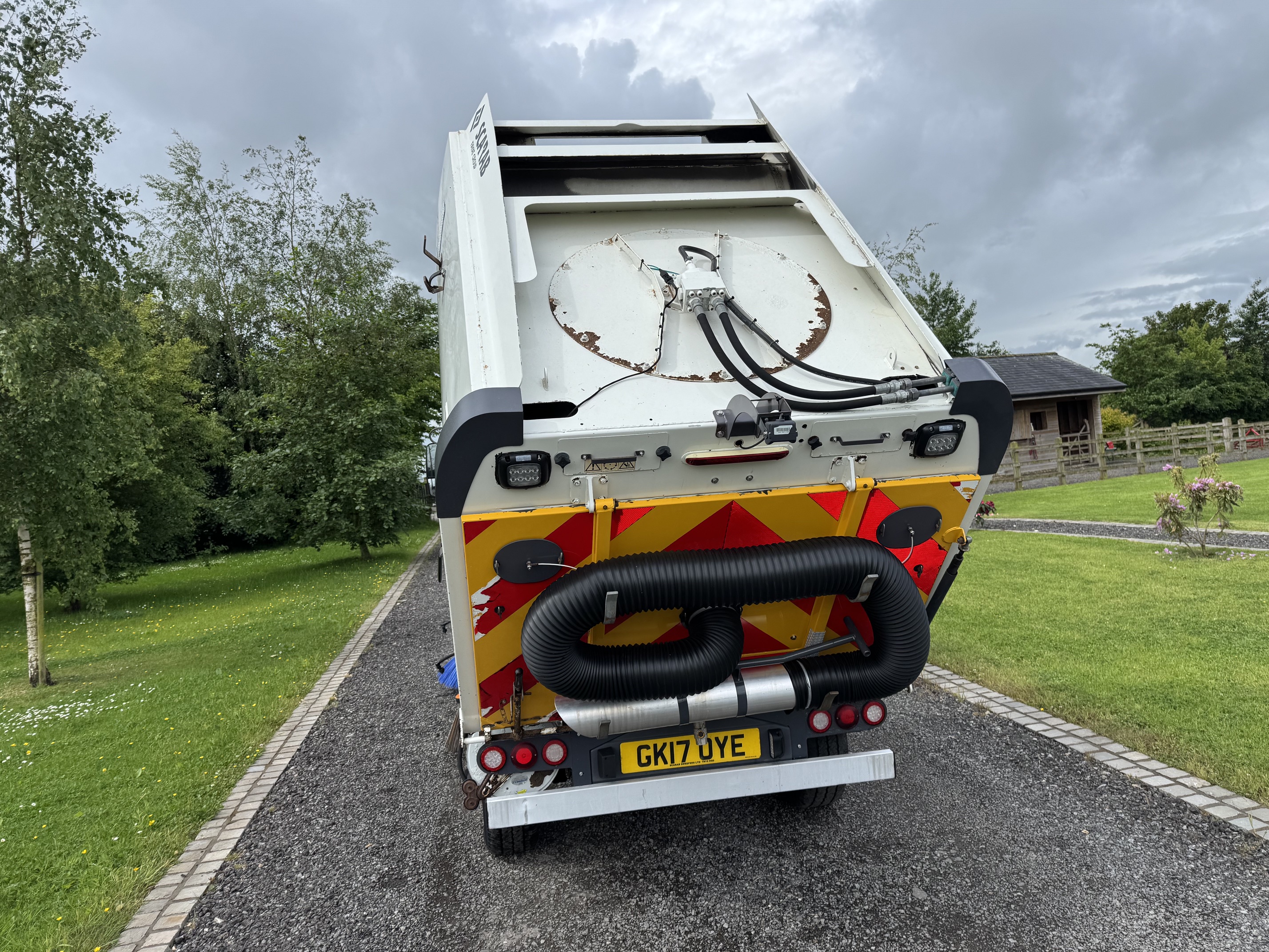 Scarab M25H road sweeper / Pressure Washer 