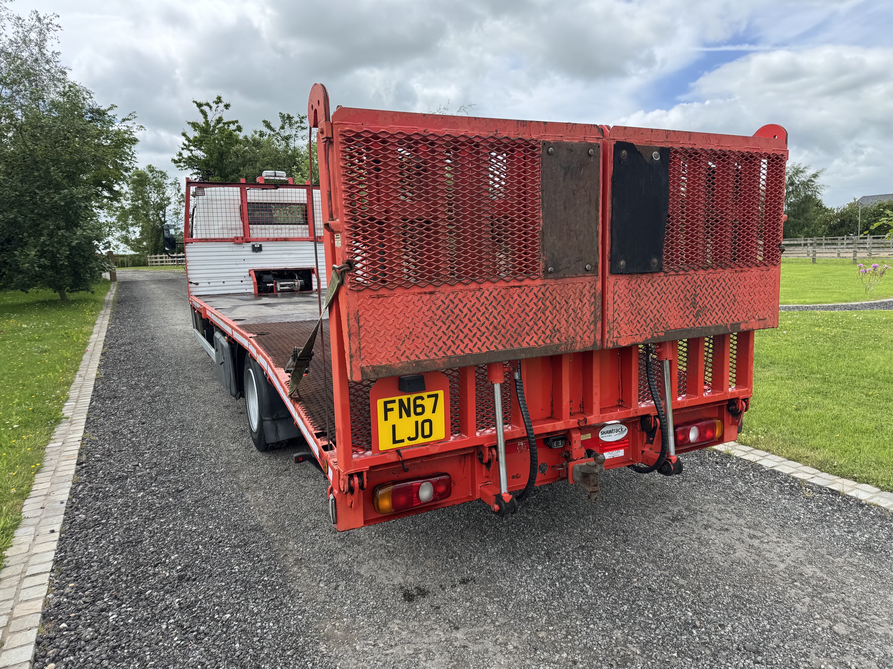 Mitsubishi Fuso Canter 7.5 Ton Beavertail Recovery Truck