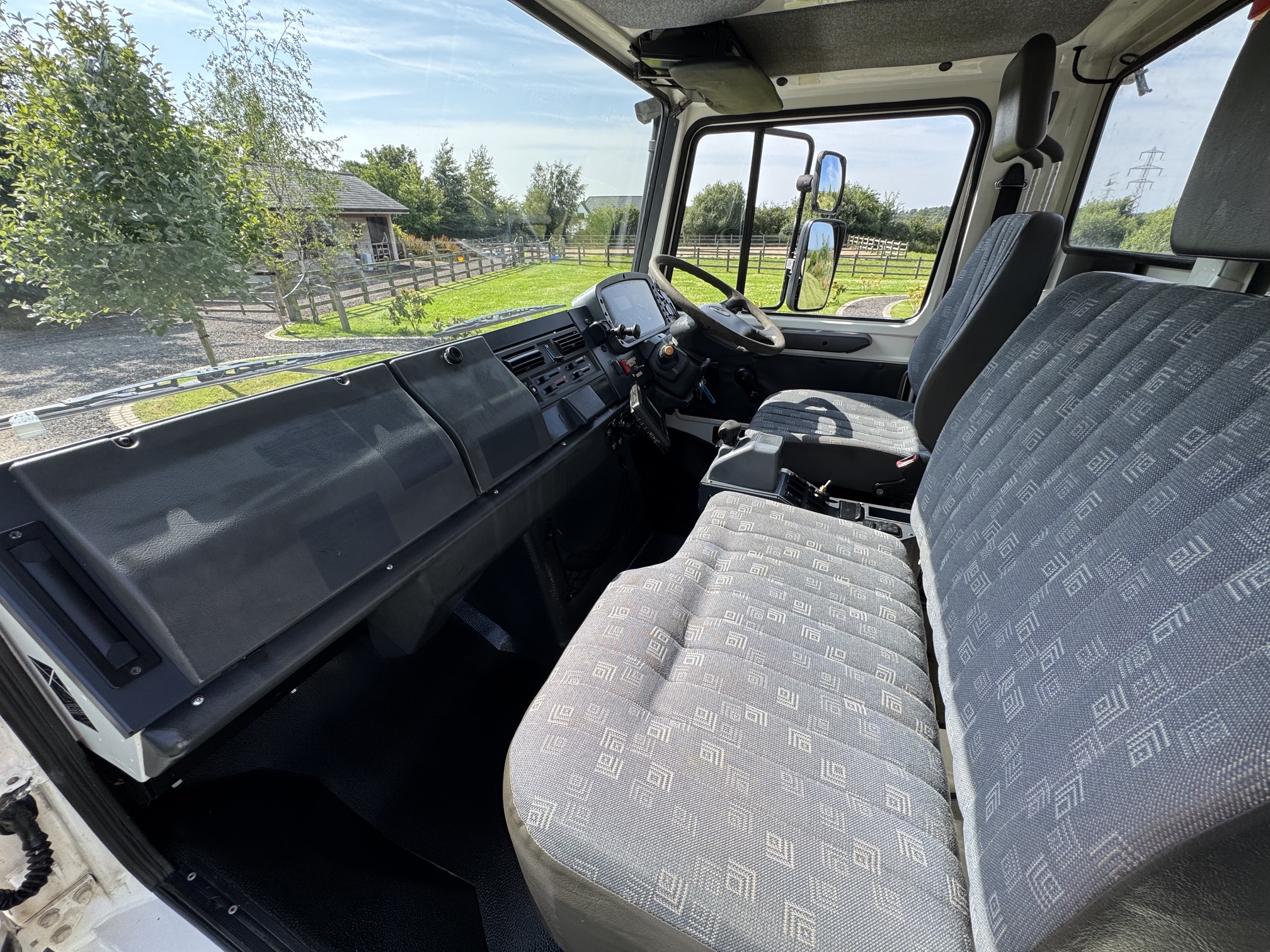 Mercedes Benz Unimog U5000 Versalift Insulated Cherry Picker