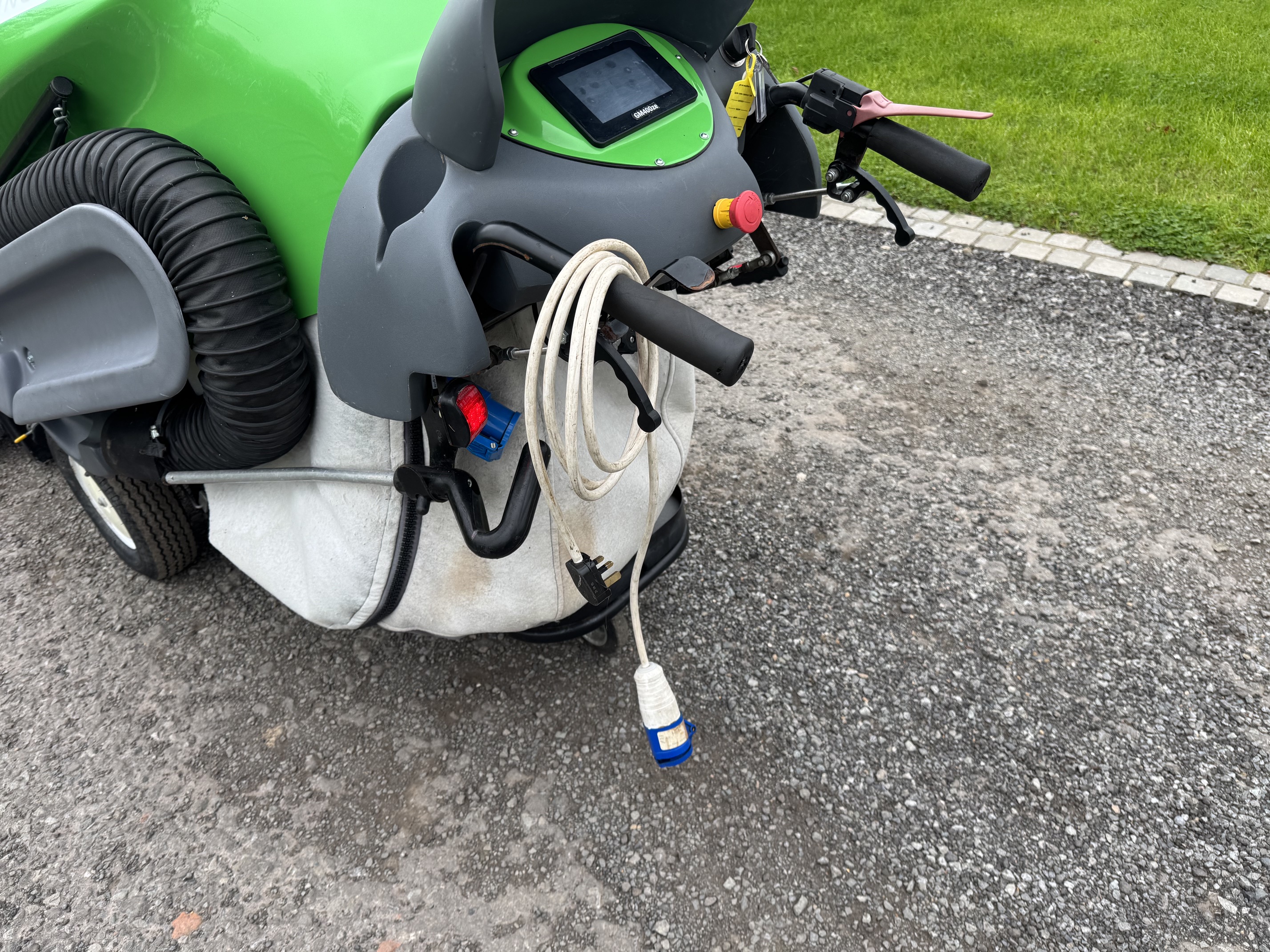 Green Machine 400ZE Electric Road Sweeper
