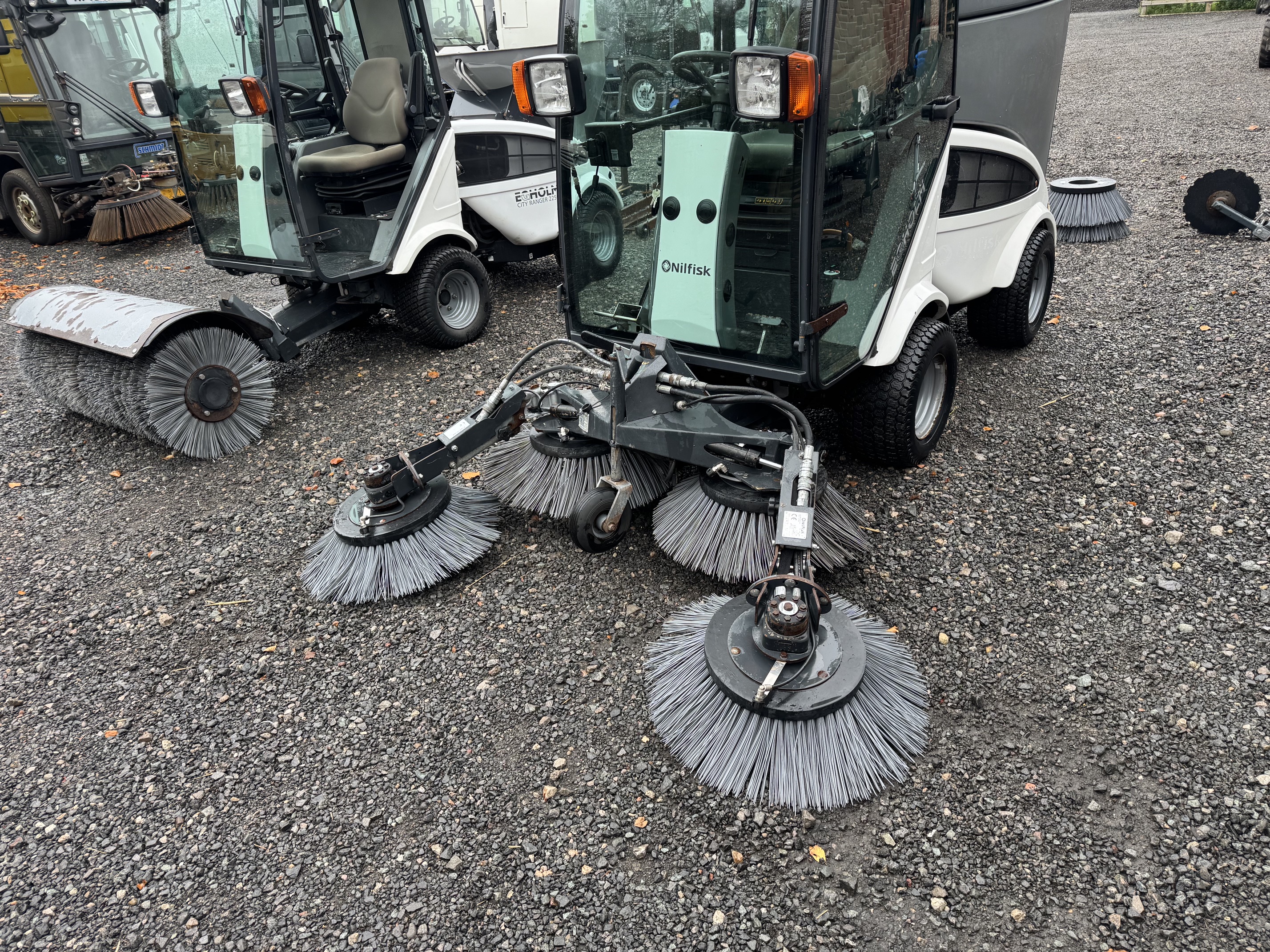 Nilfisk Egholm City Ranger 2250 - Various Attachments